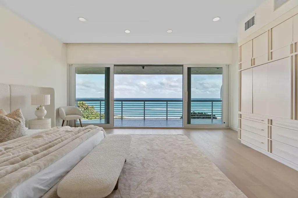 1 Sloans Curve Drive Palm Beach FL 33480