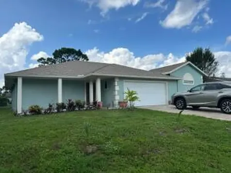 182 NW Broadview Street Port St Lucie FL 34983