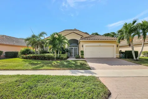487 NW Blue Lake Drive Port St Lucie FL 34986