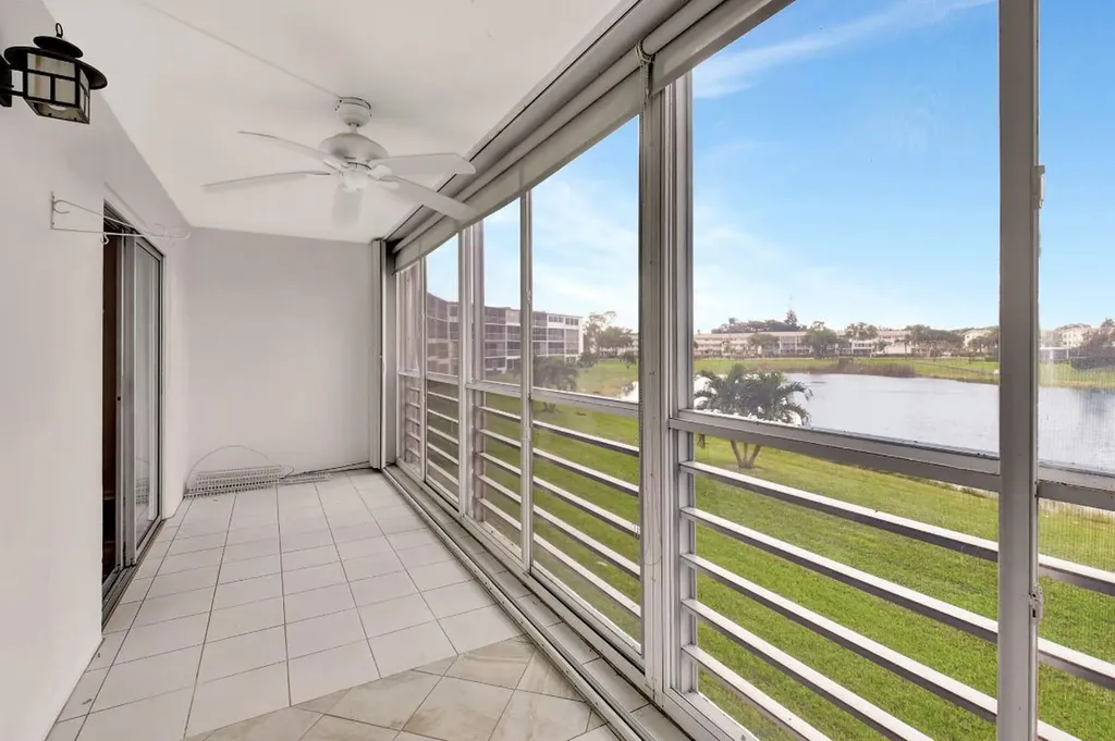 2074 Exeter E Boca Raton FL 33434