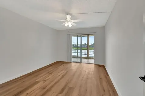 2074 Exeter E Boca Raton FL 33434