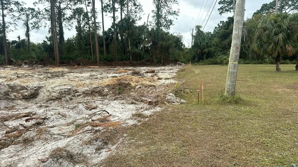 2704 Leeland Heights Boulevard Lehigh Acres FL 33936