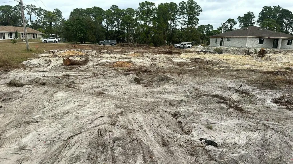 21 Mcarthur Avenue Lehigh Acres FL 33936