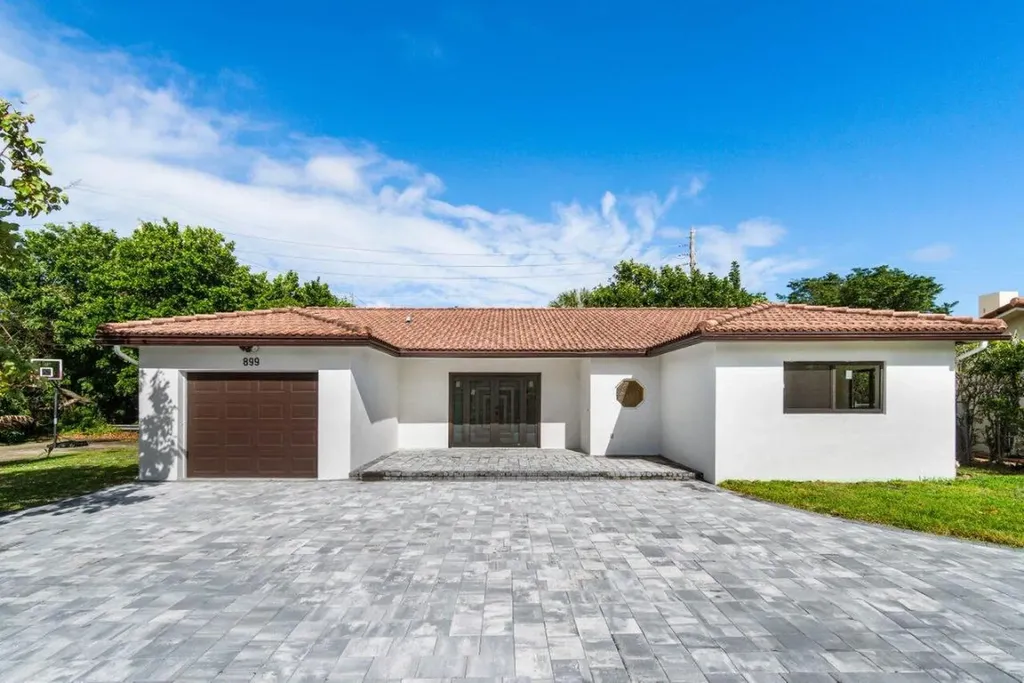 899 NW 7th Street Boca Raton FL 33486