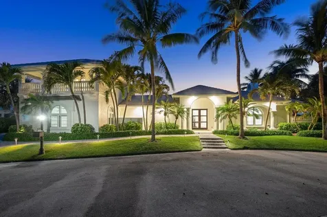 1904 SE Sailfish Point Boulevard Stuart FL 34996
