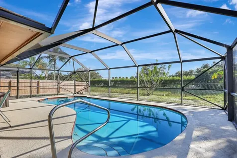 138 SW Oakridge Drive Port St Lucie FL 34984