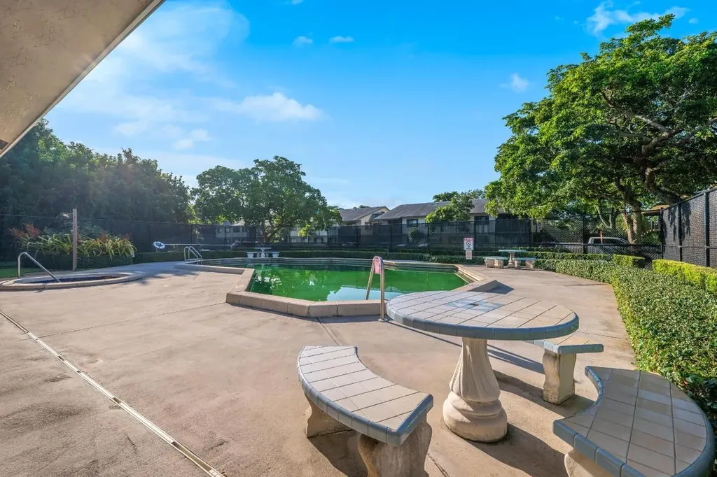 567 Trace Circle Deerfield Beach FL 33441