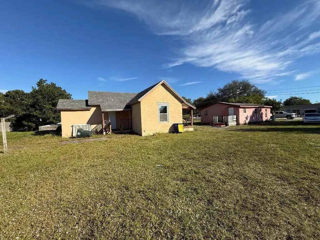 1405 N 15th Street Fort Pierce FL 34950