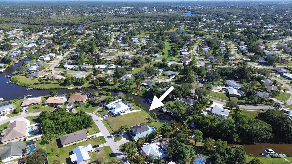 178 NE Dominican Terrace Port St Lucie FL 34983