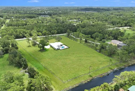 5555 Cougars Prowl Lake Worth FL 33449
