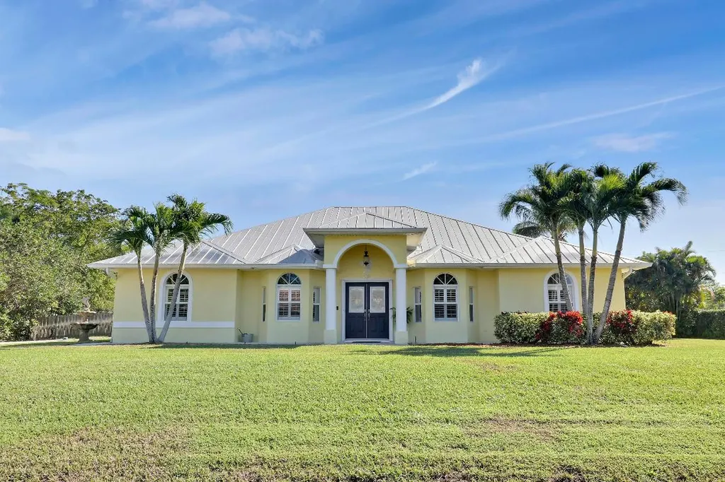 2915 SE Aba Street Port St Lucie FL 34952