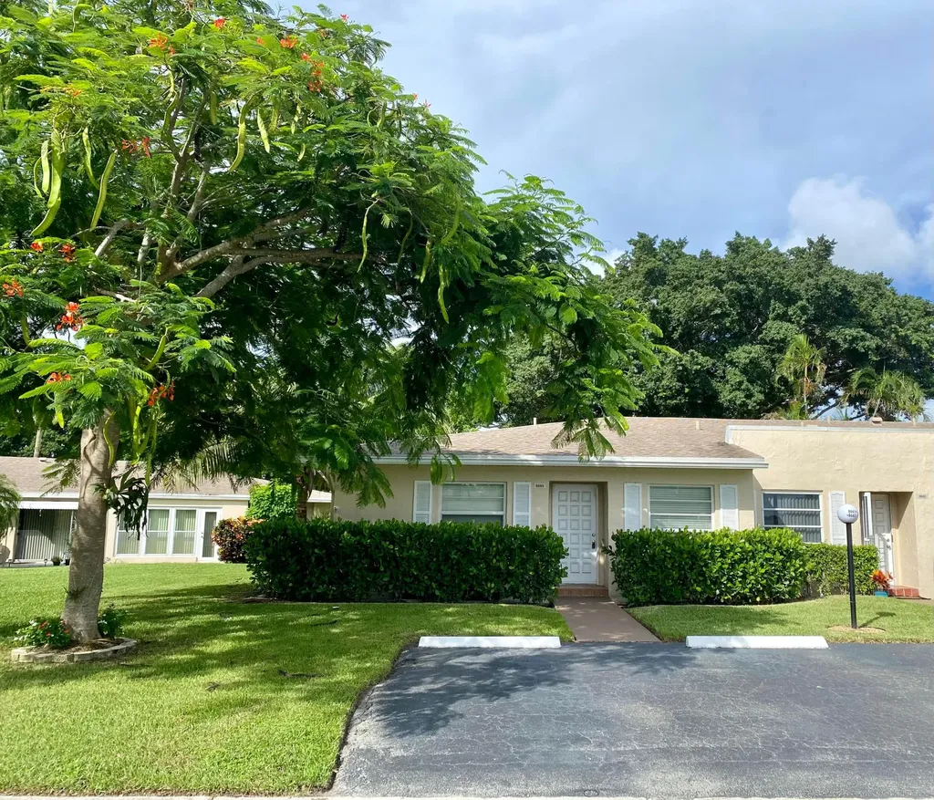 8665 Chevy Chase Drive Boca Raton FL 33433