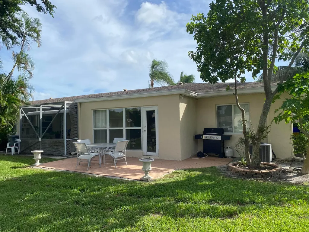 8665 Chevy Chase Drive Boca Raton FL 33433