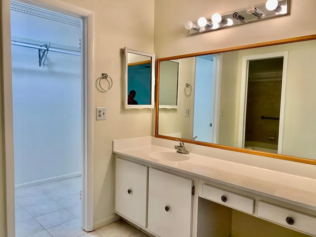 8665 Chevy Chase Drive Boca Raton FL 33433