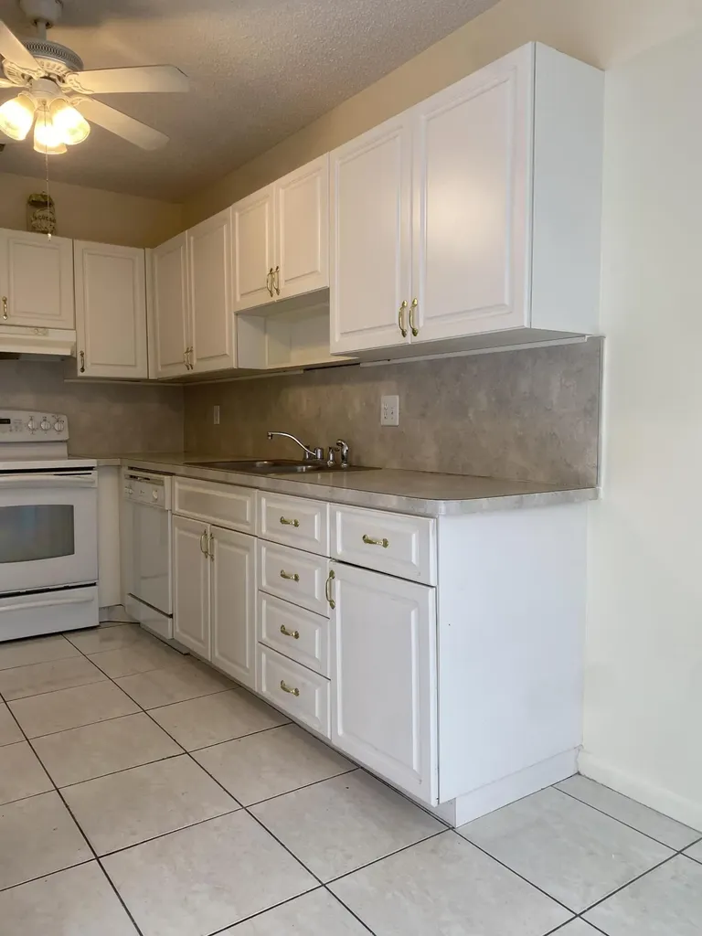 8665 Chevy Chase Drive Boca Raton FL 33433
