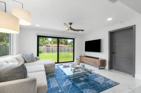 1311 Dewey Street Hollywood FL 33019