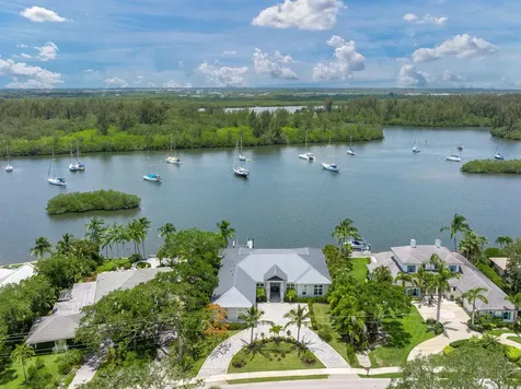 3937 Indian River Drive E Vero Beach FL 32963