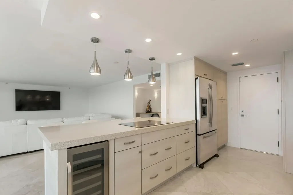 250 S Ocean 4e Boulevard Boca Raton FL 33432