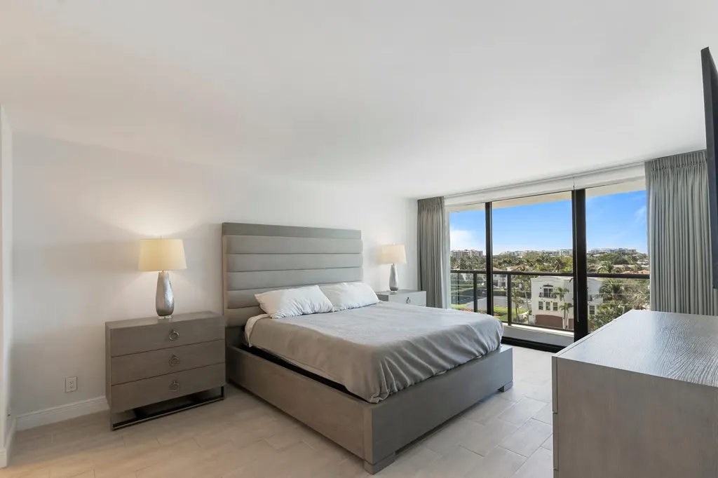 250 S Ocean 4e Boulevard Boca Raton FL 33432