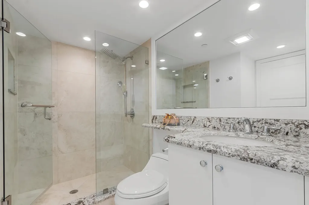 250 S Ocean 4e Boulevard Boca Raton FL 33432