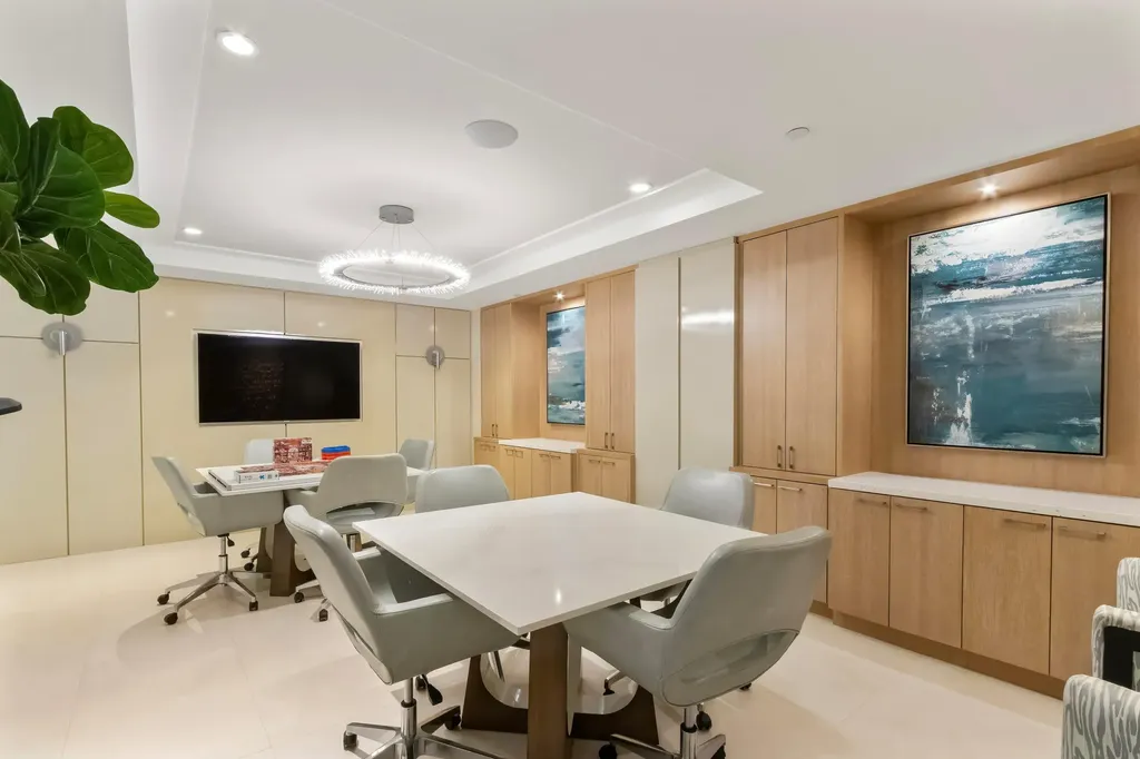 250 S Ocean 4e Boulevard Boca Raton FL 33432
