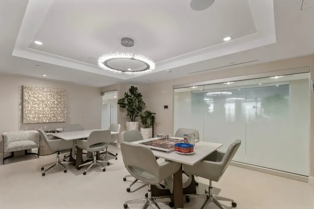 250 S Ocean 4e Boulevard Boca Raton FL 33432