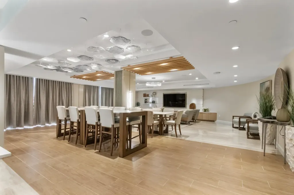 250 S Ocean 4e Boulevard Boca Raton FL 33432