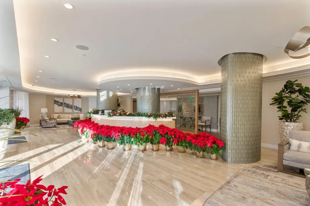 250 S Ocean 4e Boulevard Boca Raton FL 33432