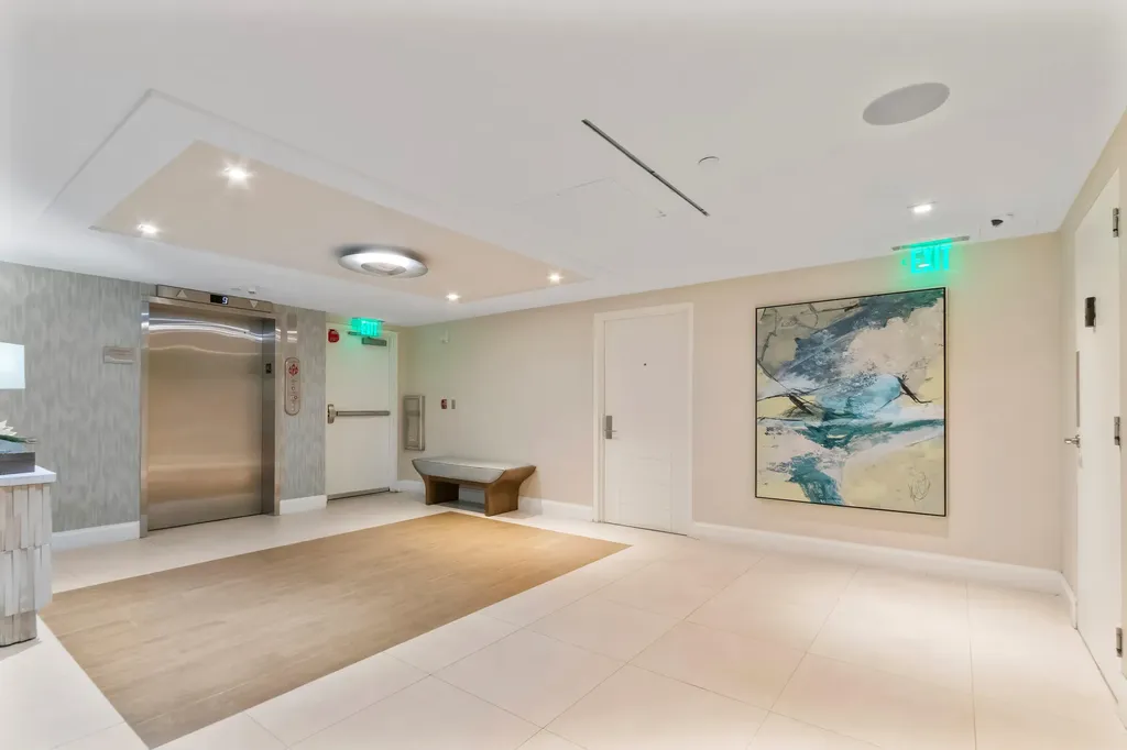 250 S Ocean 4e Boulevard Boca Raton FL 33432
