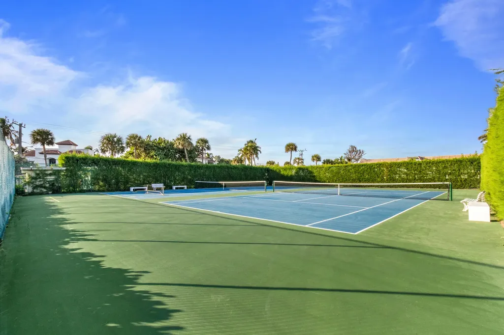 250 S Ocean 4e Boulevard Boca Raton FL 33432