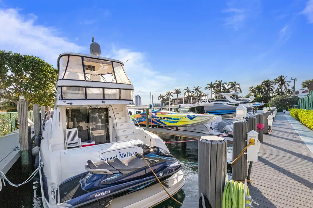 250 S Ocean 4e Boulevard Boca Raton FL 33432