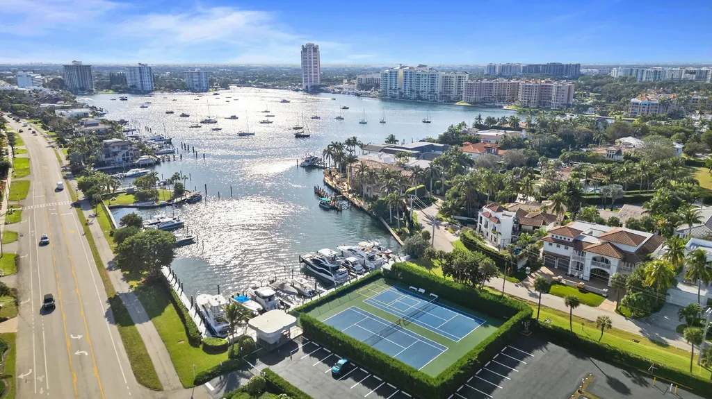 250 S Ocean 4e Boulevard Boca Raton FL 33432