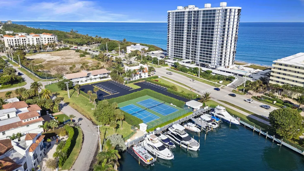 250 S Ocean 4e Boulevard Boca Raton FL 33432