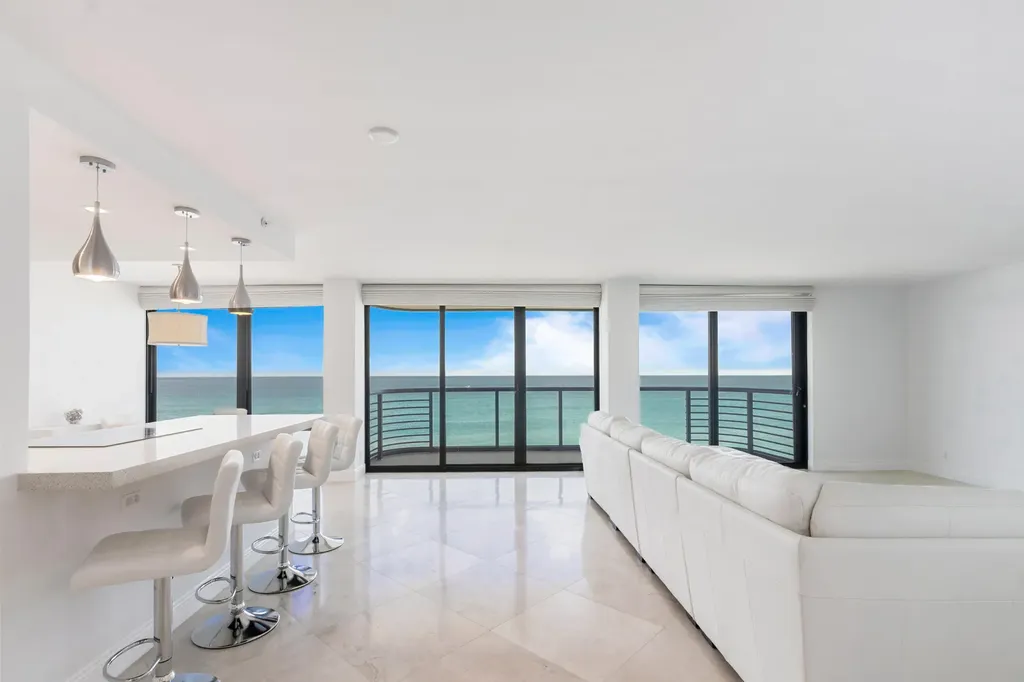 250 S Ocean 4e Boulevard Boca Raton FL 33432
