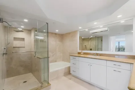 250 S Ocean 4e Boulevard Boca Raton FL 33432
