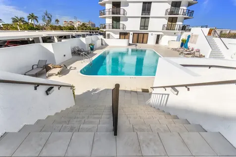 250 S Ocean 4e Boulevard Boca Raton FL 33432