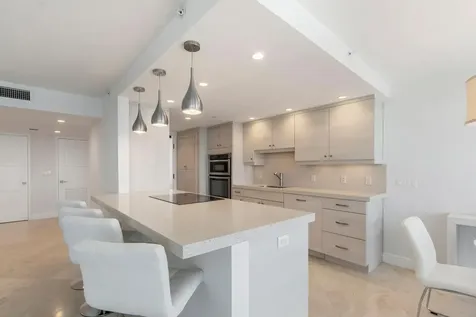 250 S Ocean 4e Boulevard Boca Raton FL 33432