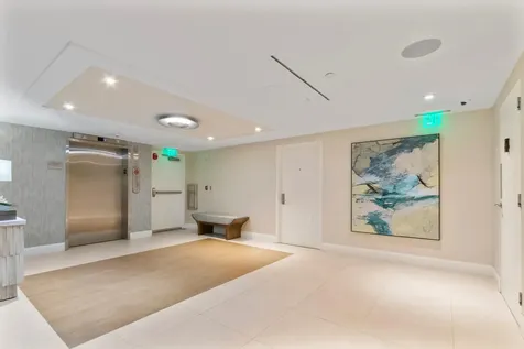 250 S Ocean 4e Boulevard Boca Raton FL 33432