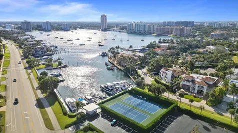 250 S Ocean 4e Boulevard Boca Raton FL 33432