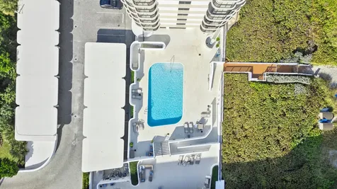 250 S Ocean 4e Boulevard Boca Raton FL 33432