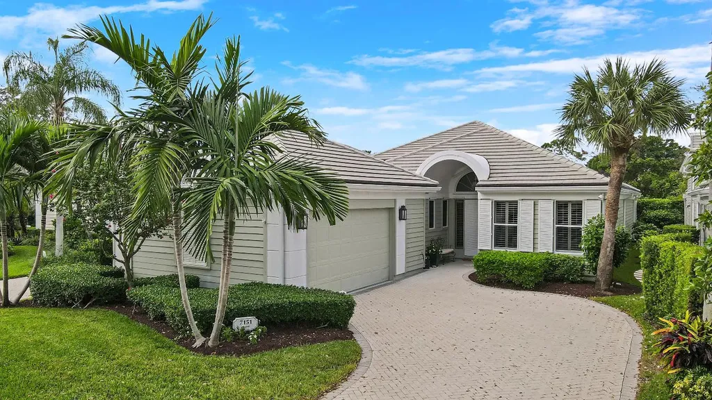 7151 SE Greenview Place Hobe Sound FL 33455