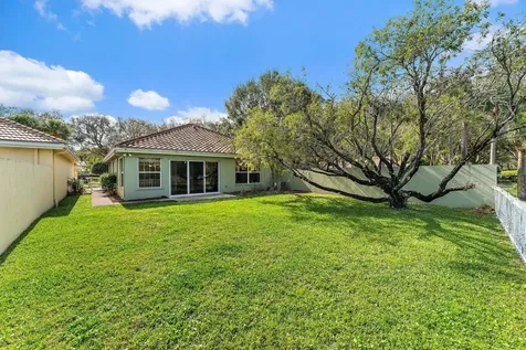 100 Hampton Circle Jupiter FL 33458