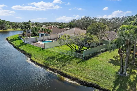 100 Hampton Circle Jupiter FL 33458