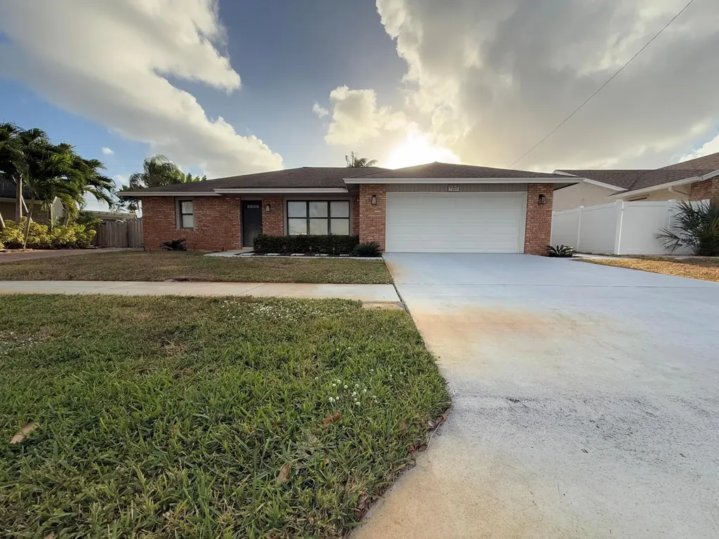 1007 Wynndale Way Lantana FL 33462