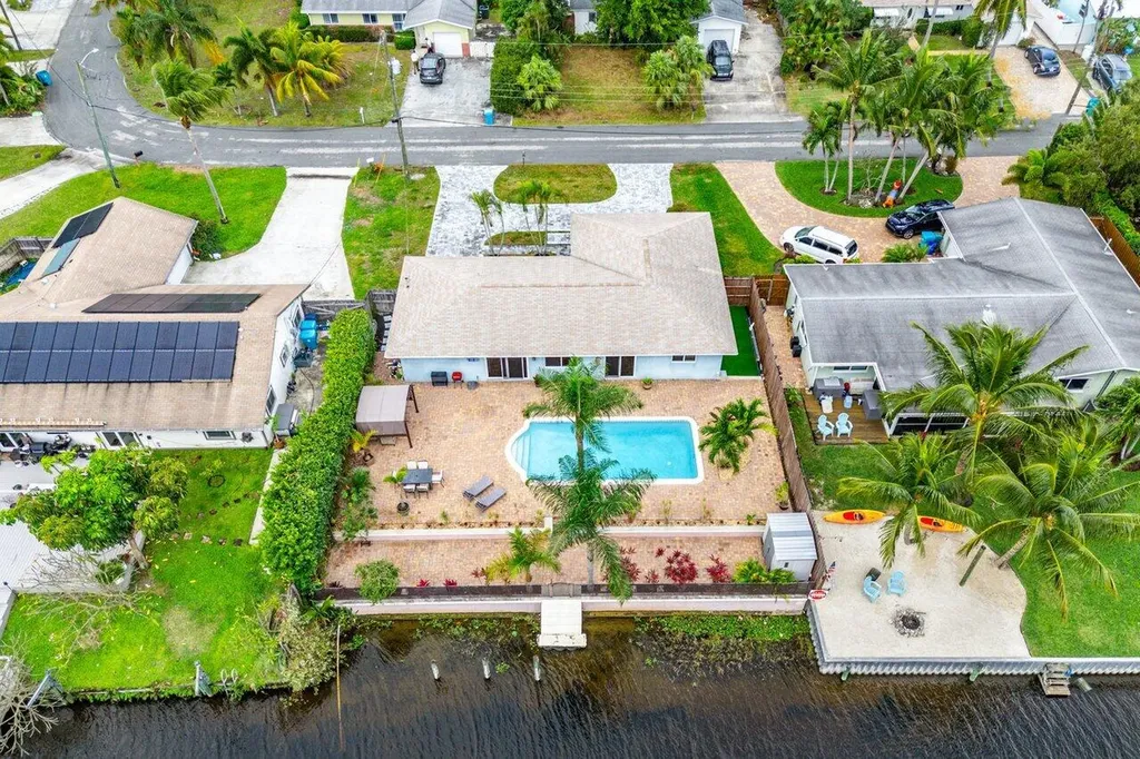 2586 SW 10th Street Boynton Beach FL 33426