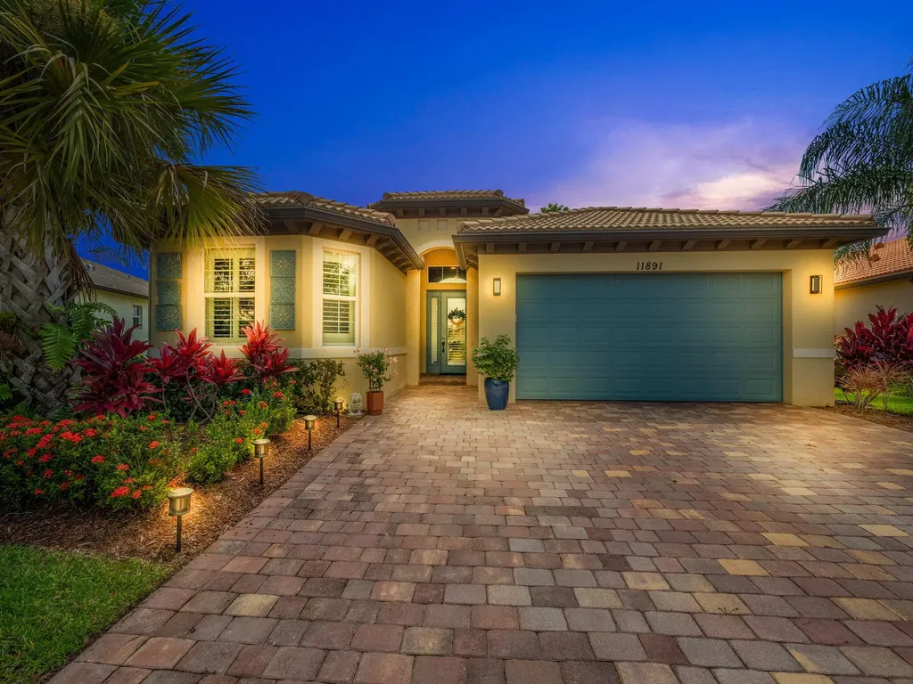 11891 SW Crestwood Circle Port St Lucie FL 34987