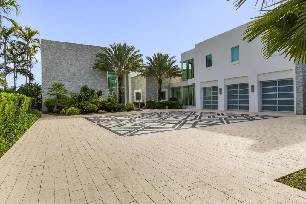 7810 S Flagler Drive West Palm Beach FL 33405