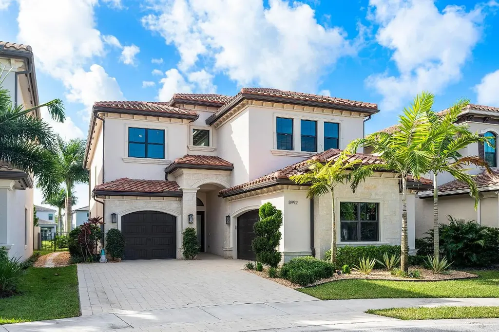 8992 Chauvet Way Boca Raton FL 33496
