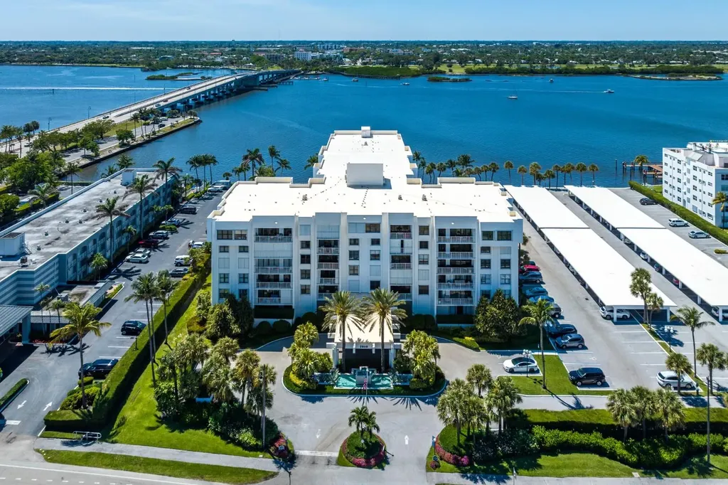2860 S Ocean Boulevard Palm Beach FL 33480