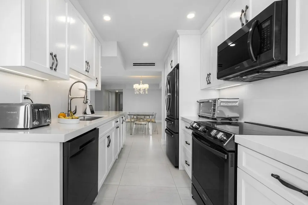 2860 S Ocean Boulevard Palm Beach FL 33480